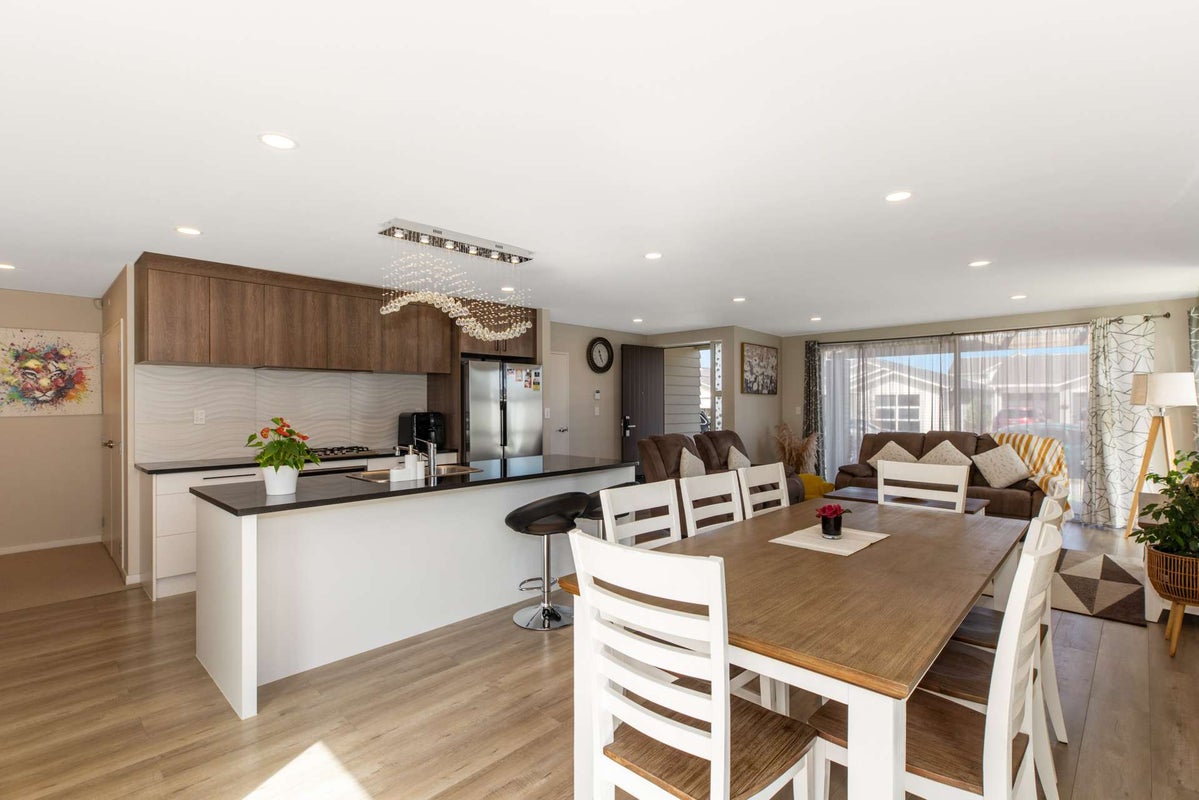 19 Gum Spear Road, Takanini, Auckland - Carousel 2