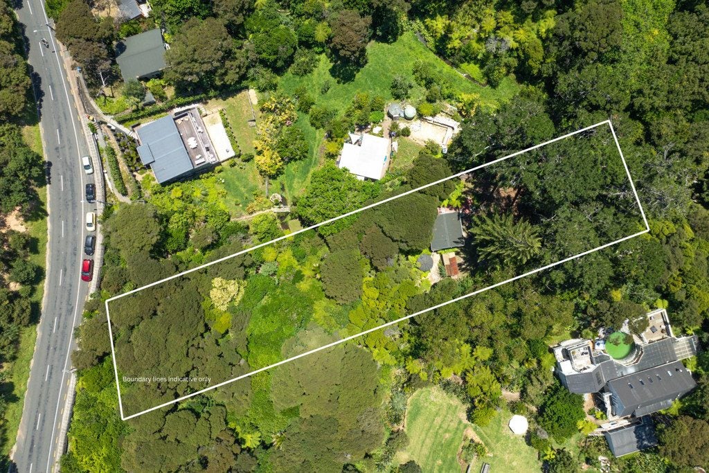 235 Ocean View Road, Oneroa, Waiheke Island - Carousel 2