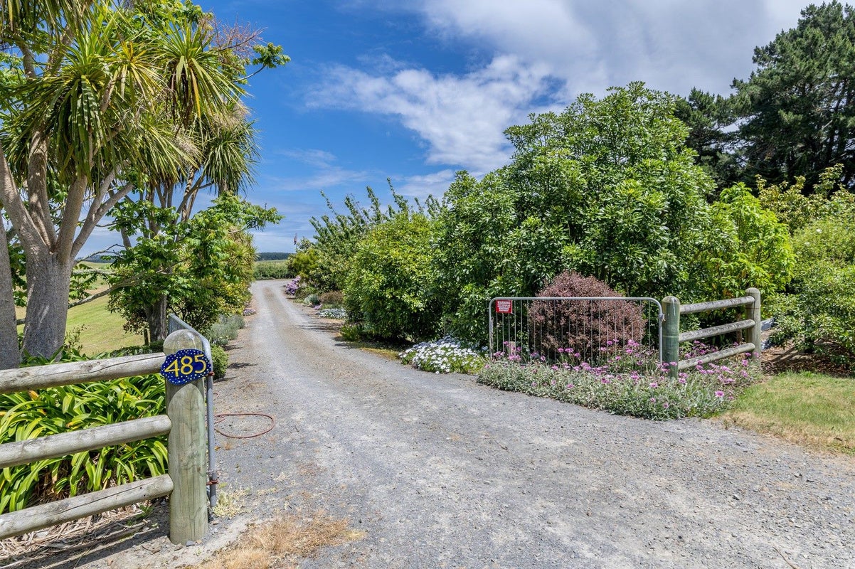 485 Waitarere Beach Road, Waitarere, Levin - Carousel 2
