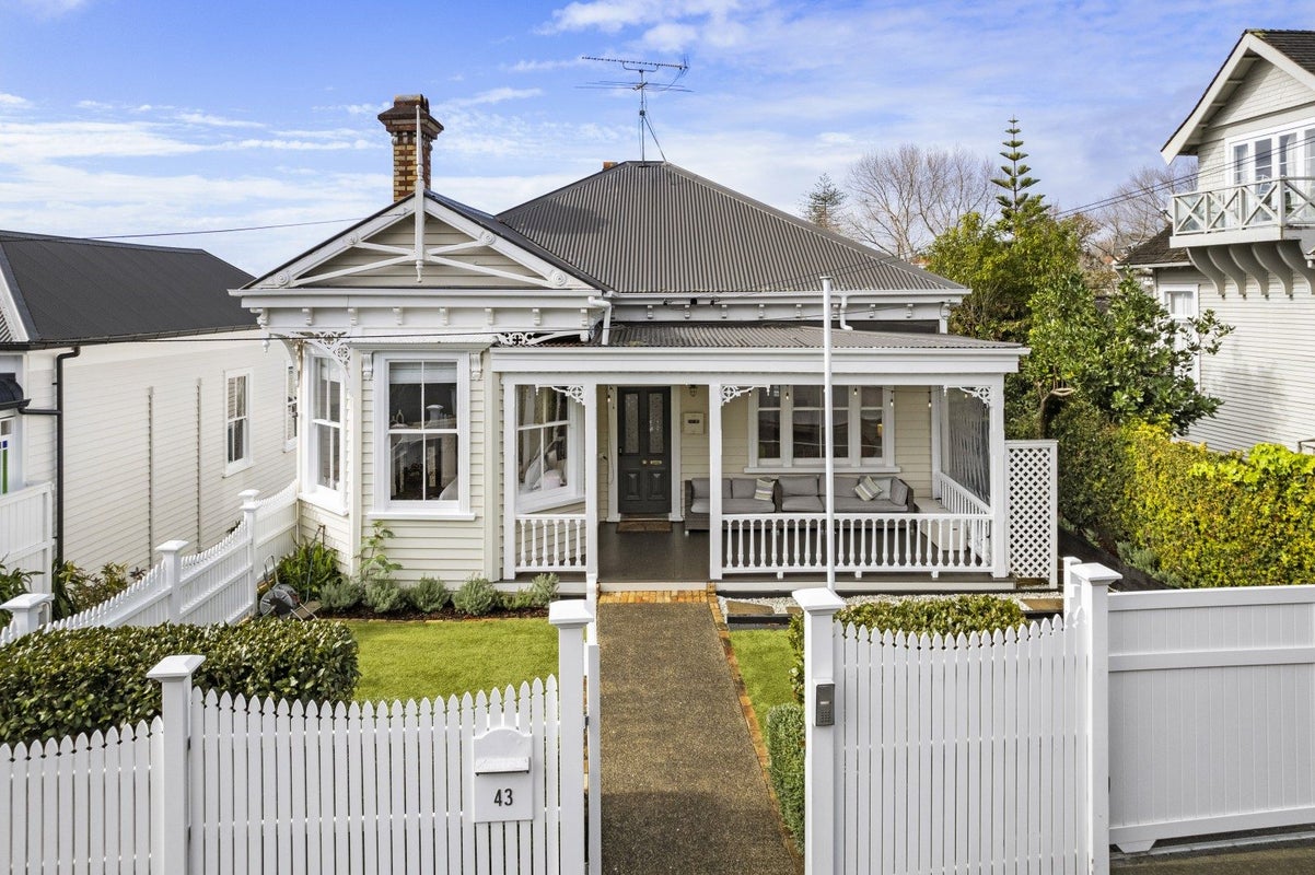 43 Saint Georges Bay Road, Parnell, Auckland - Carousel 1