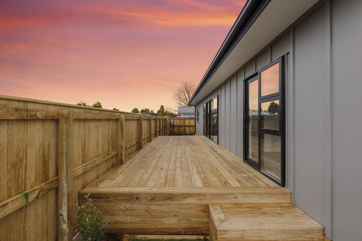 174 College Street, Awapuni, Palmerston North - Carousel 2