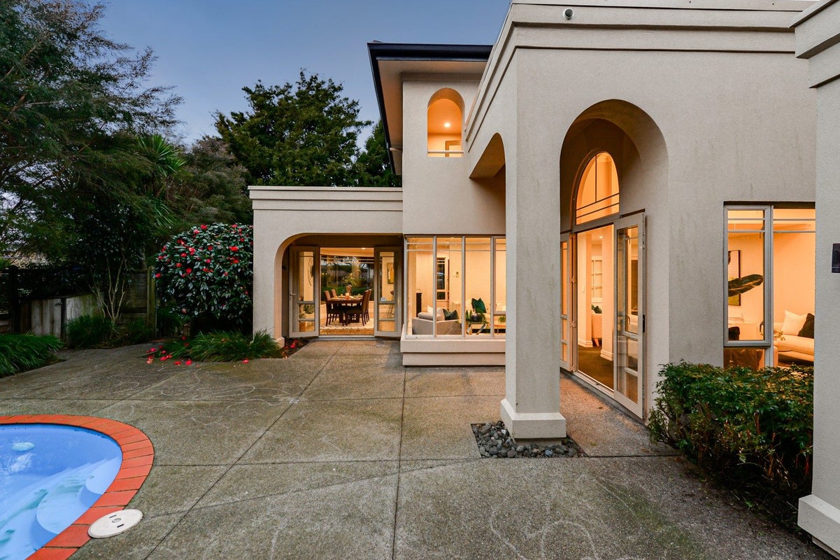 7 Nielsen Gardens, Rototuna, Hamilton - Carousel 2