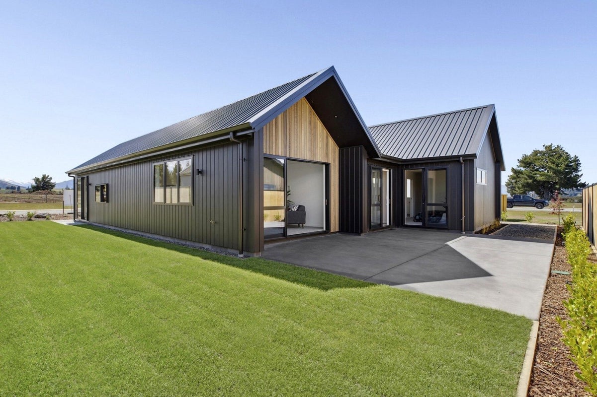 14 Moonstone Street, Albert Town, Wanaka - Carousel 1