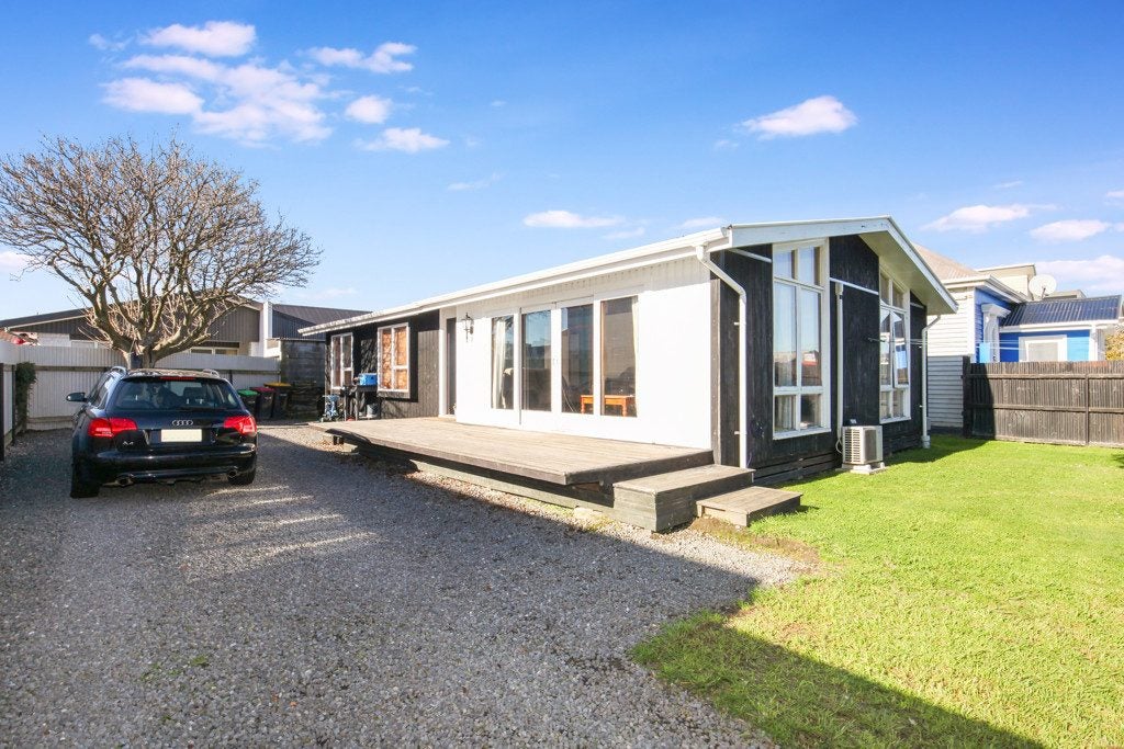 34 Stanmore Road, Phillipstown, Christchurch - Carousel 1