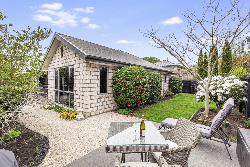 20 Rivers Edge, Northwood, Christchurch - Carousel 2