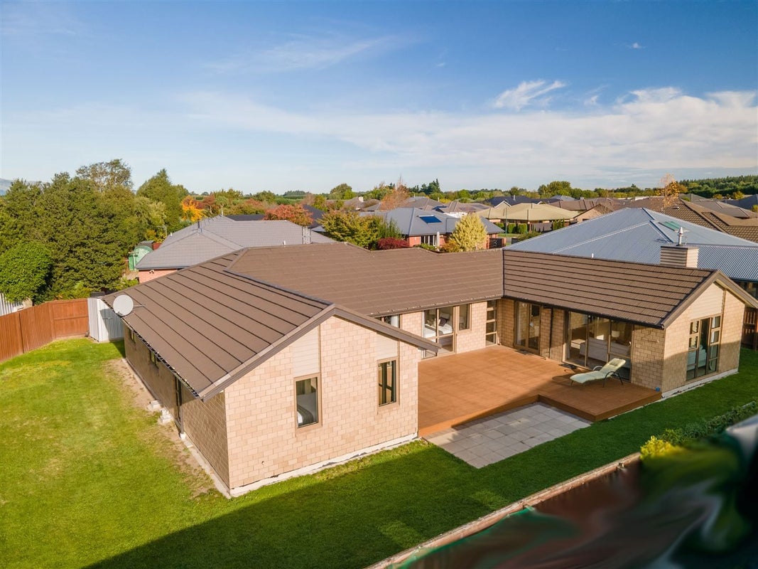 14 Globe Bay Drive, Templeton, Christchurch - Carousel 1