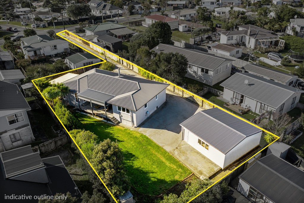32 Tramway Road, Beach Haven, Auckland - Carousel 2