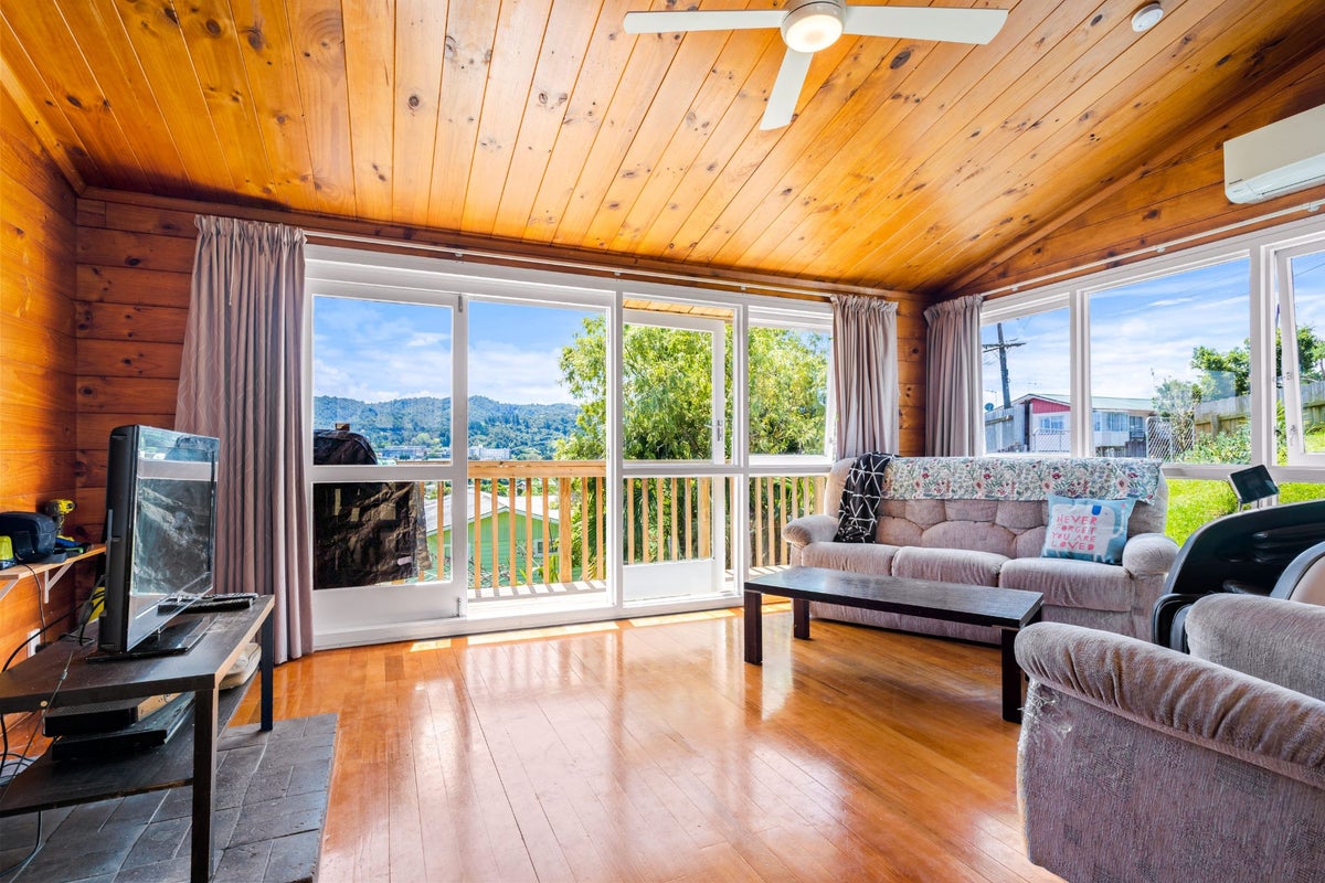 22 Collingwood Street, Raumanga, Whangarei - Carousel 2