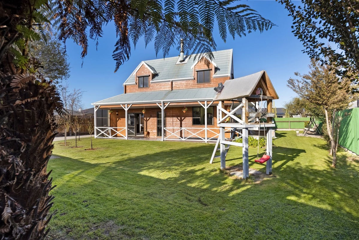 13 Farmar Street, Mayfield, Blenheim - Carousel 1