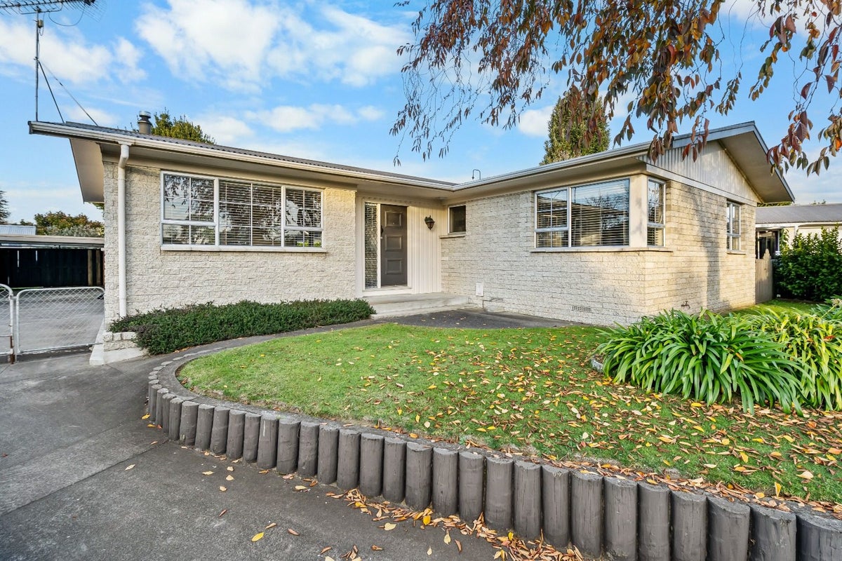 9 Housman Place, Leamington, Cambridge - Carousel 18