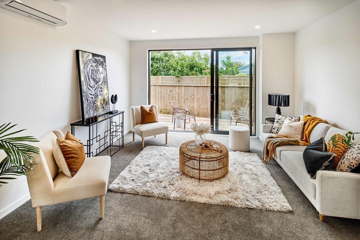 8/323 Riverside Drive, Waterloo, Lower Hutt - Carousel 2