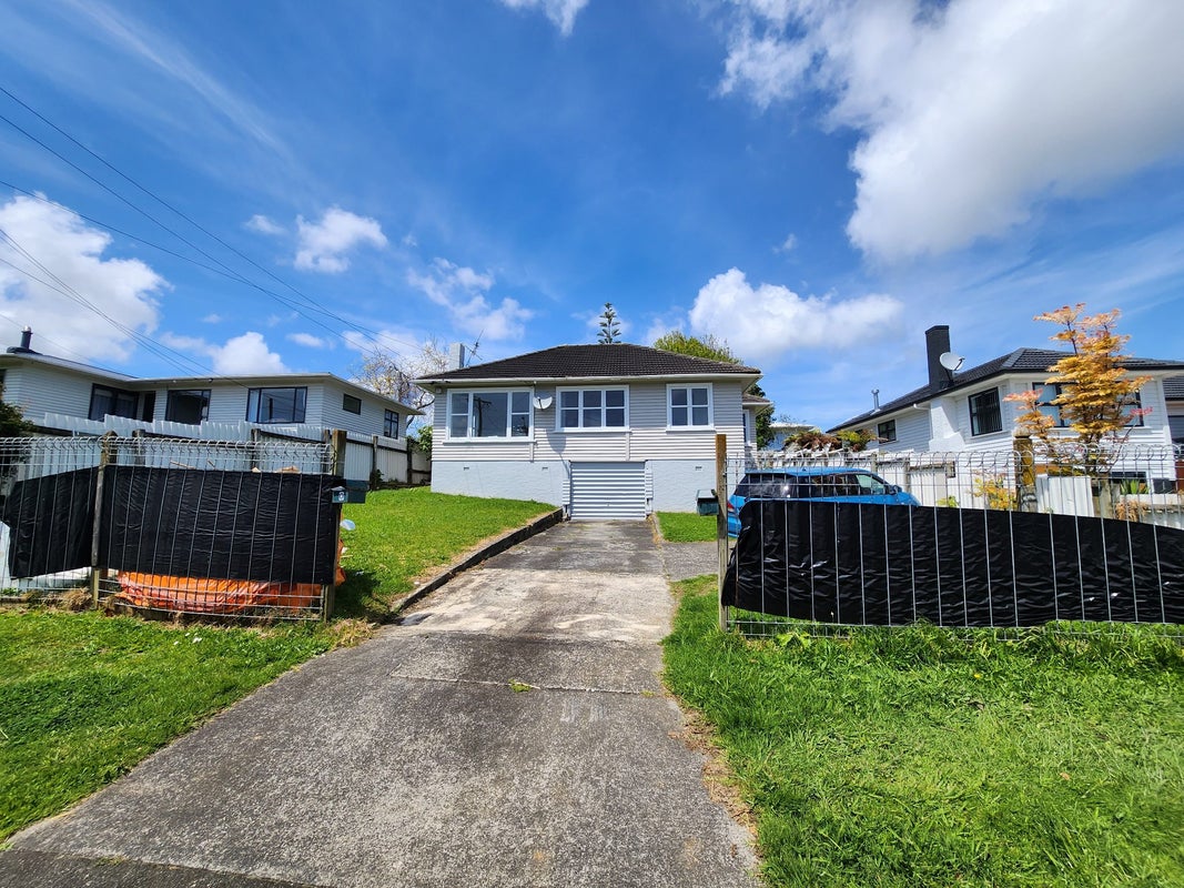 30 Hooks Road, Manurewa, Auckland - Carousel 1