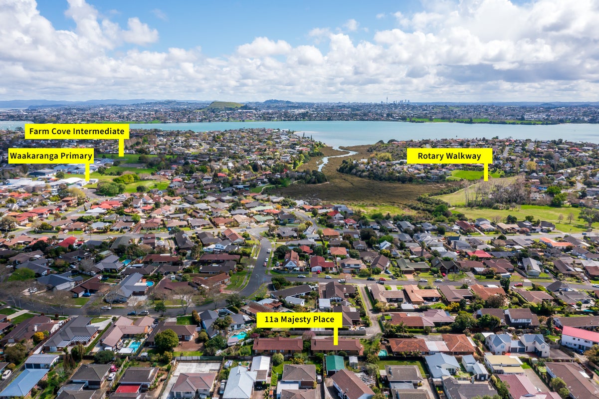 1/11 Majesty Place, Half Moon Bay, Auckland - Carousel 21