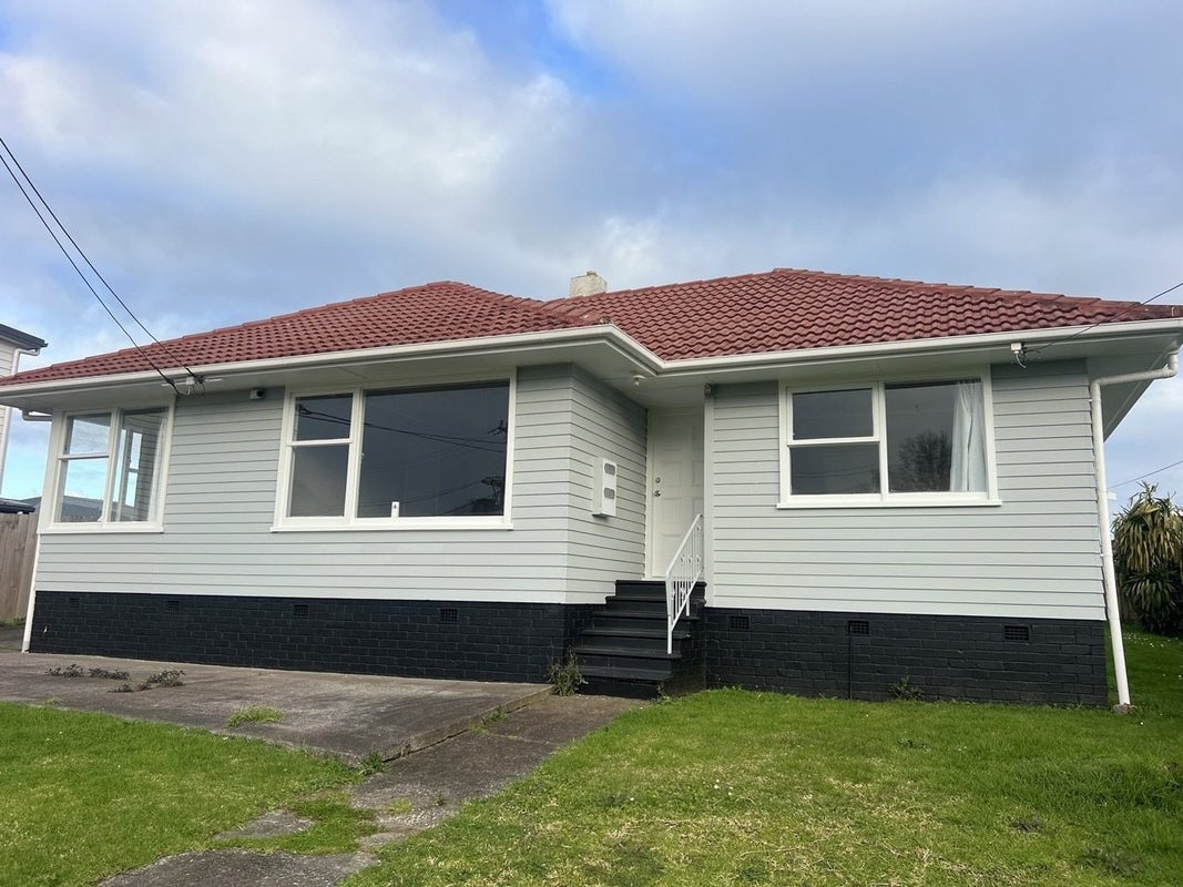 4 Clutha Crescent, Clover Park, Auckland - Carousel 10