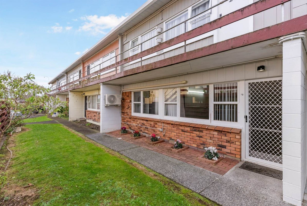 20/124 Kolmar Road, Papatoetoe, Auckland - Carousel 1