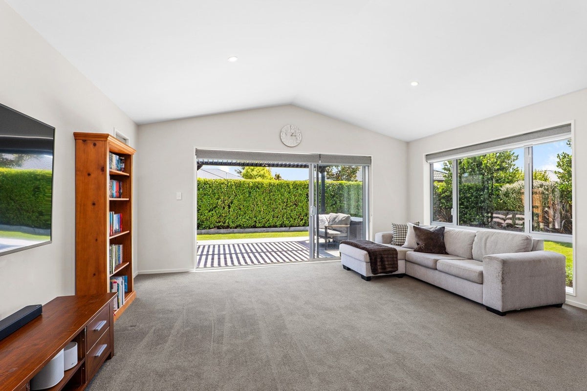 38 Bradwell Crescent, Halswell, Christchurch - Carousel 2
