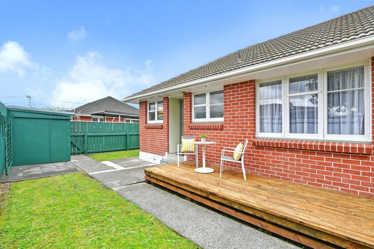 2/51A PINE AVENUE, Ebdentown, Upper Hutt - Carousel 1