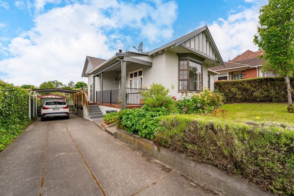 51 Selwyn Street, Maori Hill, Timaru - Carousel 1
