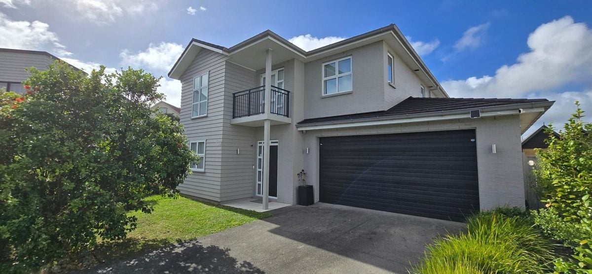 58 Matairangi Avenue, Totara Heights, Auckland - Carousel 1