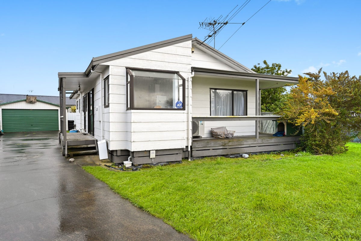 97 Dominion Road, Nawton, Hamilton - Carousel 14