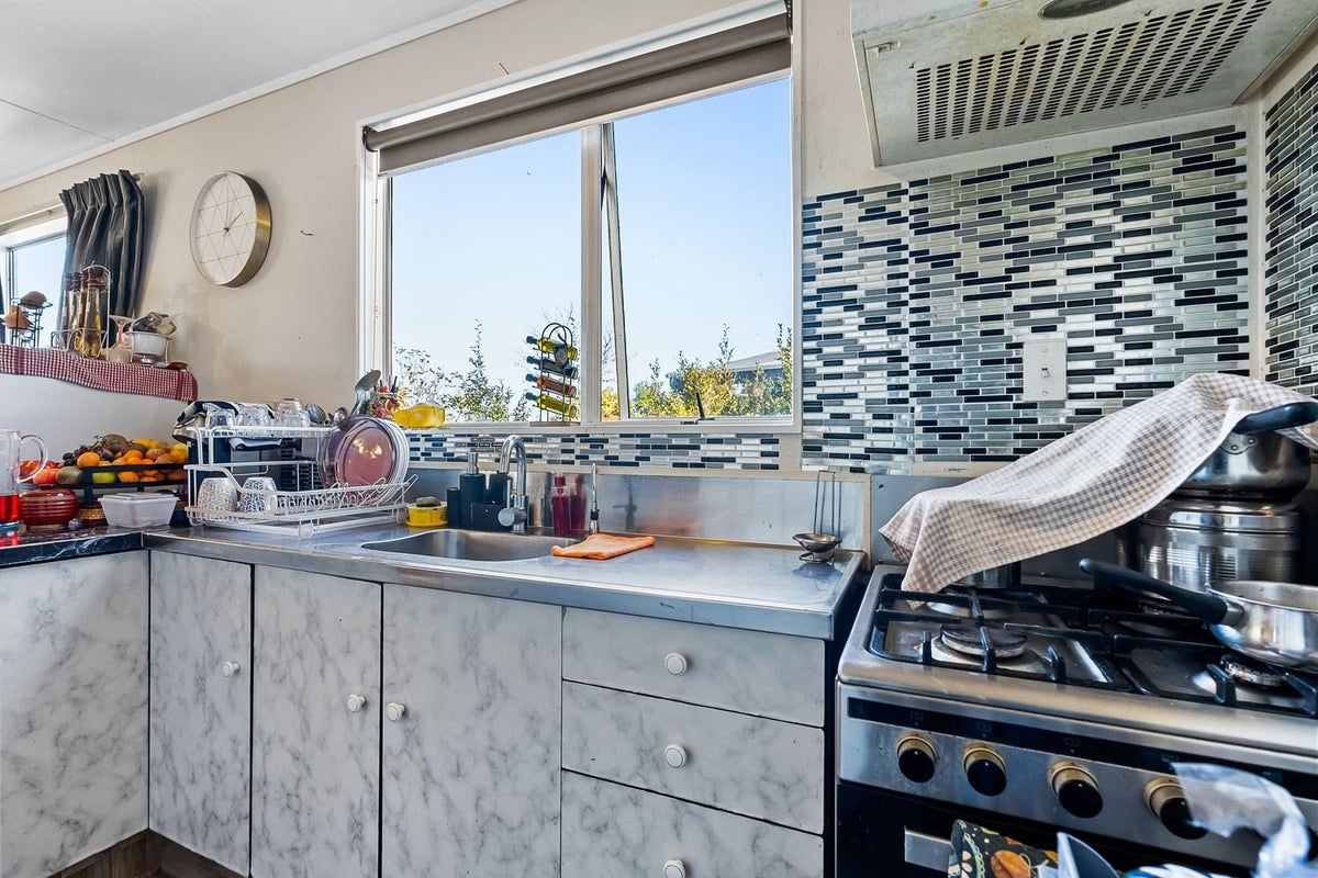 45 Sunnyvale Street, Bell Block, New Plymouth - Carousel 2