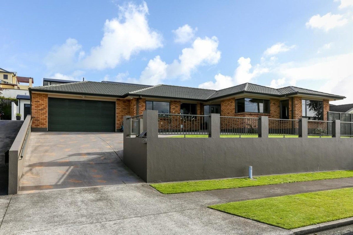 20 Barrett Road, Whalers Gate, New Plymouth - Carousel 1