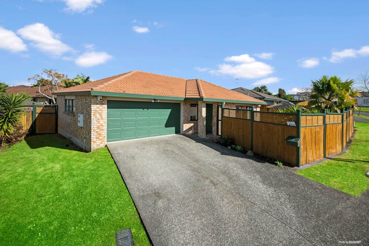 14 Senator Drive, Manurewa, Auckland - Carousel 1