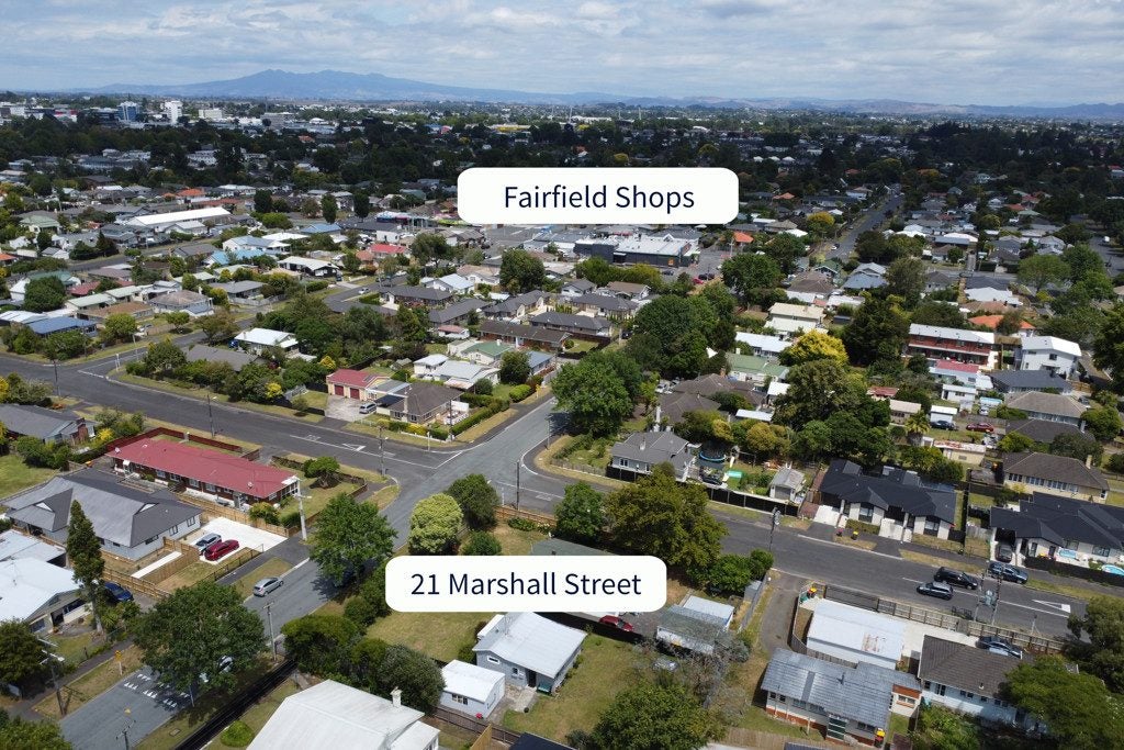 21 Marshall Street, Fairfield, Hamilton - Carousel 12