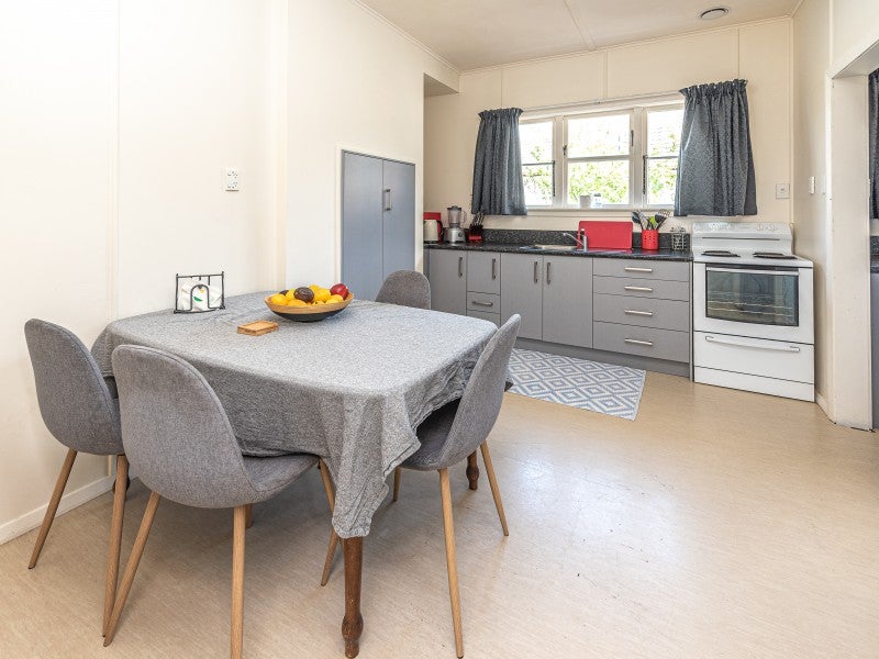 4 Denby Place, Springvale, Whanganui - Carousel 2