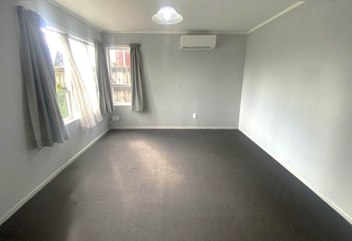 19 Favona Road, Favona, Auckland - Carousel 2