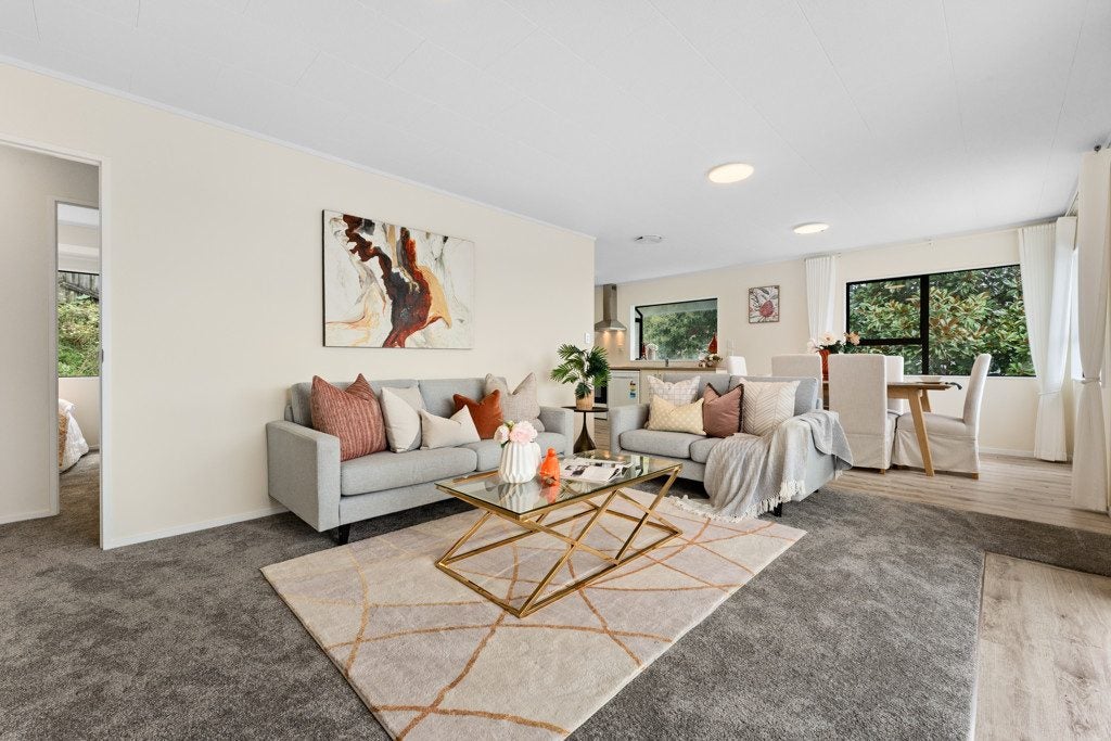 2/16 Kupari Place, Totara Vale, Auckland - Carousel 2