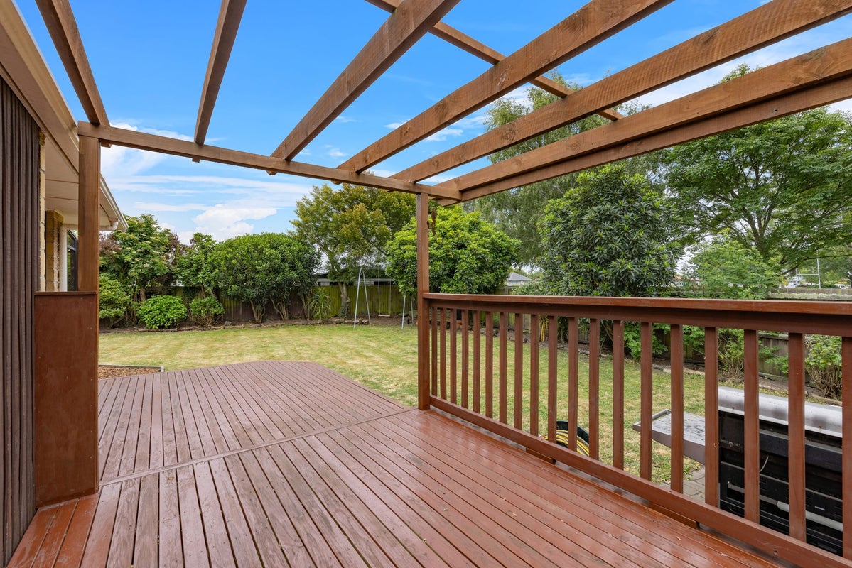 22 Fairmont Place, Hornby, Christchurch - Carousel 2
