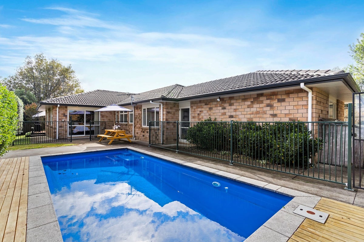 583 Great South Road, Rosehill, Papakura - Carousel 1