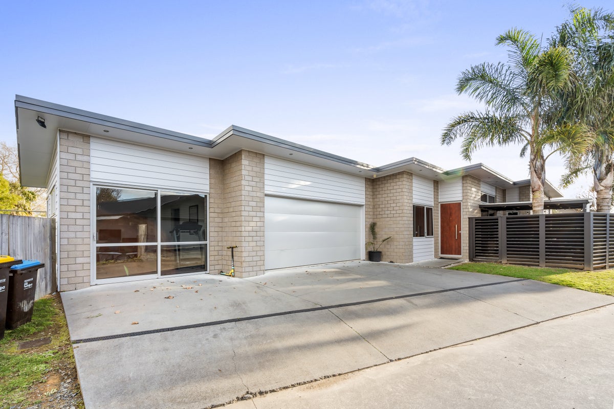 111A Carlyle Street, Leamington, Cambridge - Carousel 1