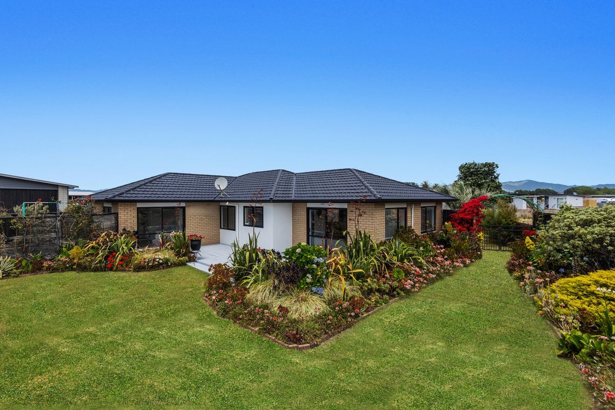 8 Te Karaka Key, Waiotahe, Opotiki - Carousel 1
