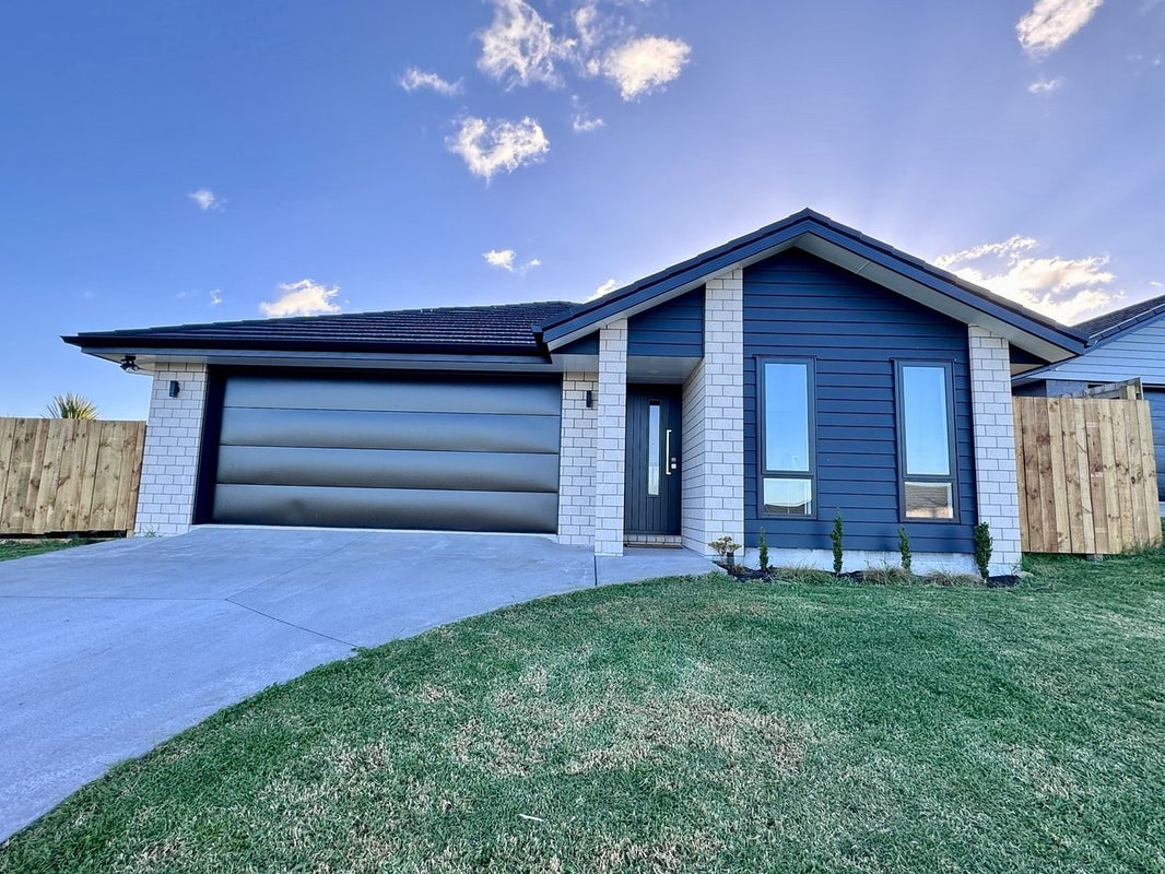 7 Maui Place, Kamo, Whangarei - Carousel 1