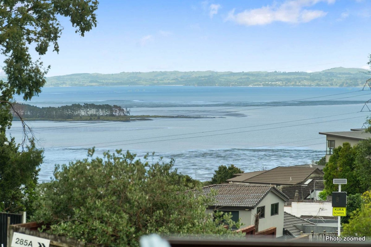 283 Hillsborough Road, Hillsborough, Auckland - Carousel 2