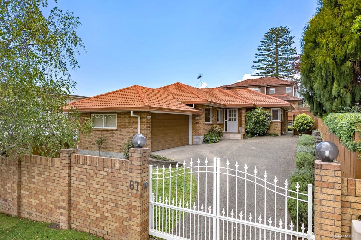 1/67 Pah Road, Epsom, Auckland - Carousel 2