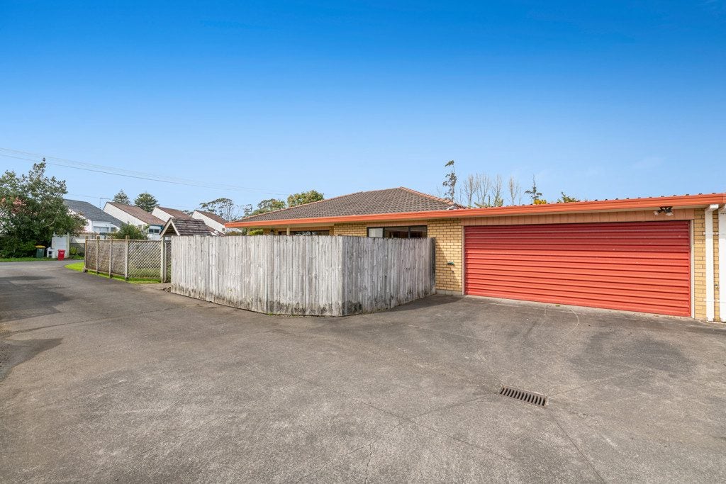 5 Pengelly Place, Parakai, Helensville - Carousel 1