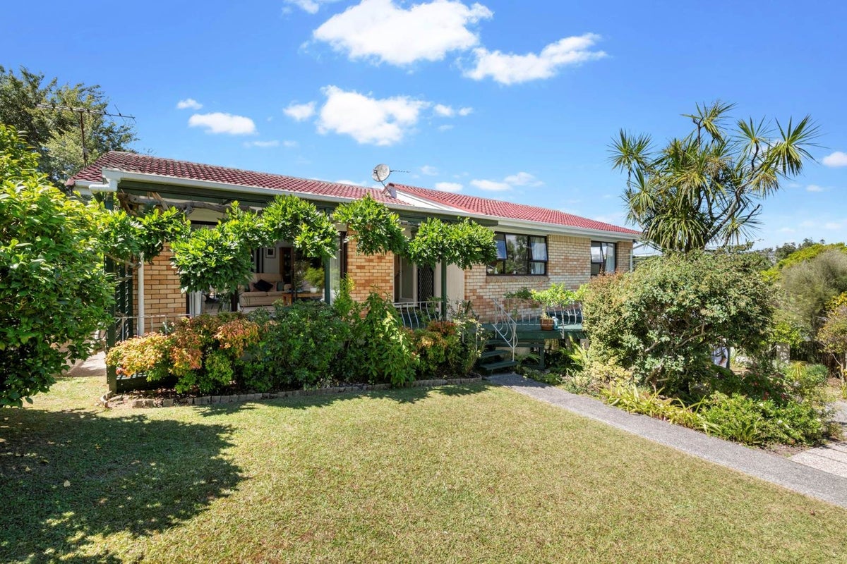 105 Weatherly Road, Torbay, Auckland - Carousel 1