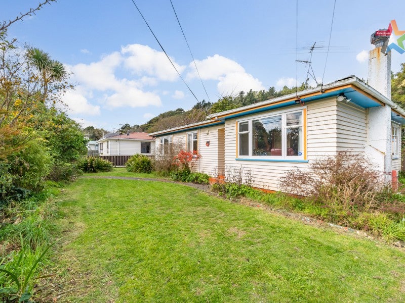 37 Peel Place, Wainuiomata, Lower Hutt - Carousel 20