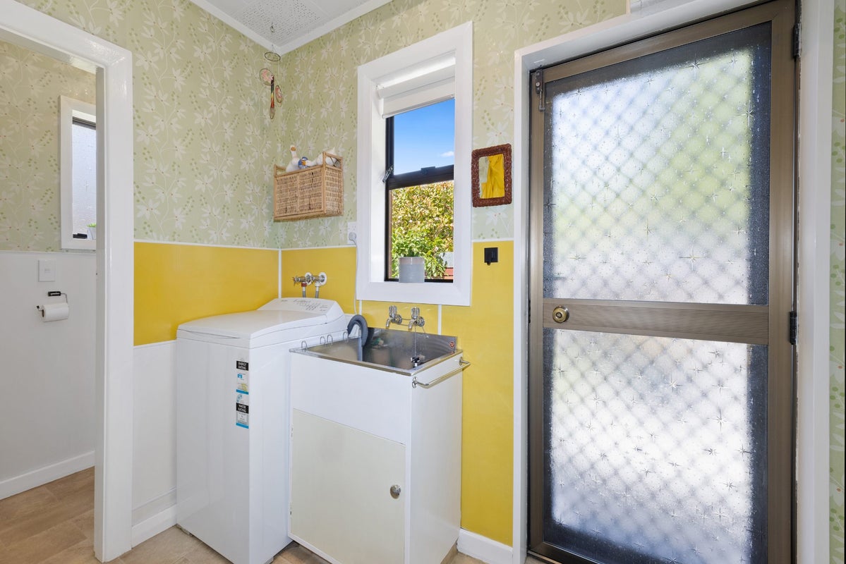 119 Bristol Street, St Albans, Christchurch - Carousel 13