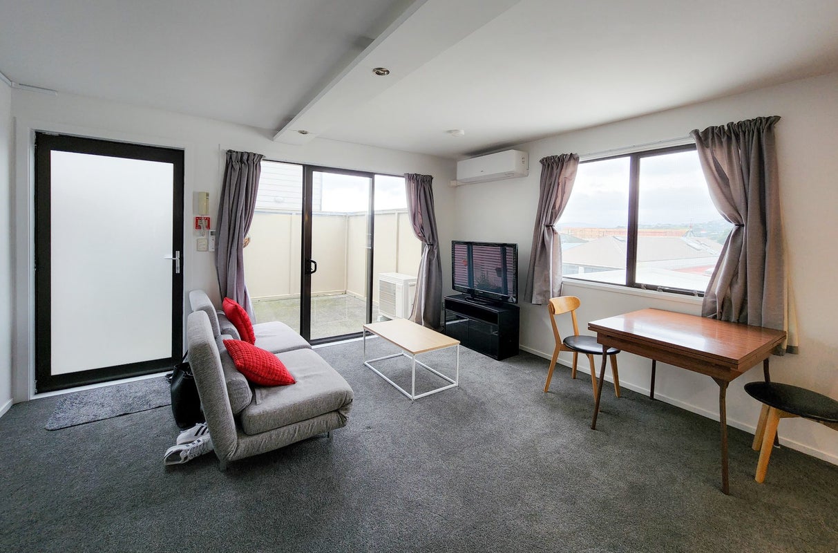 10/45 Childers Terrace, Kilbirnie, Wellington - Carousel 1
