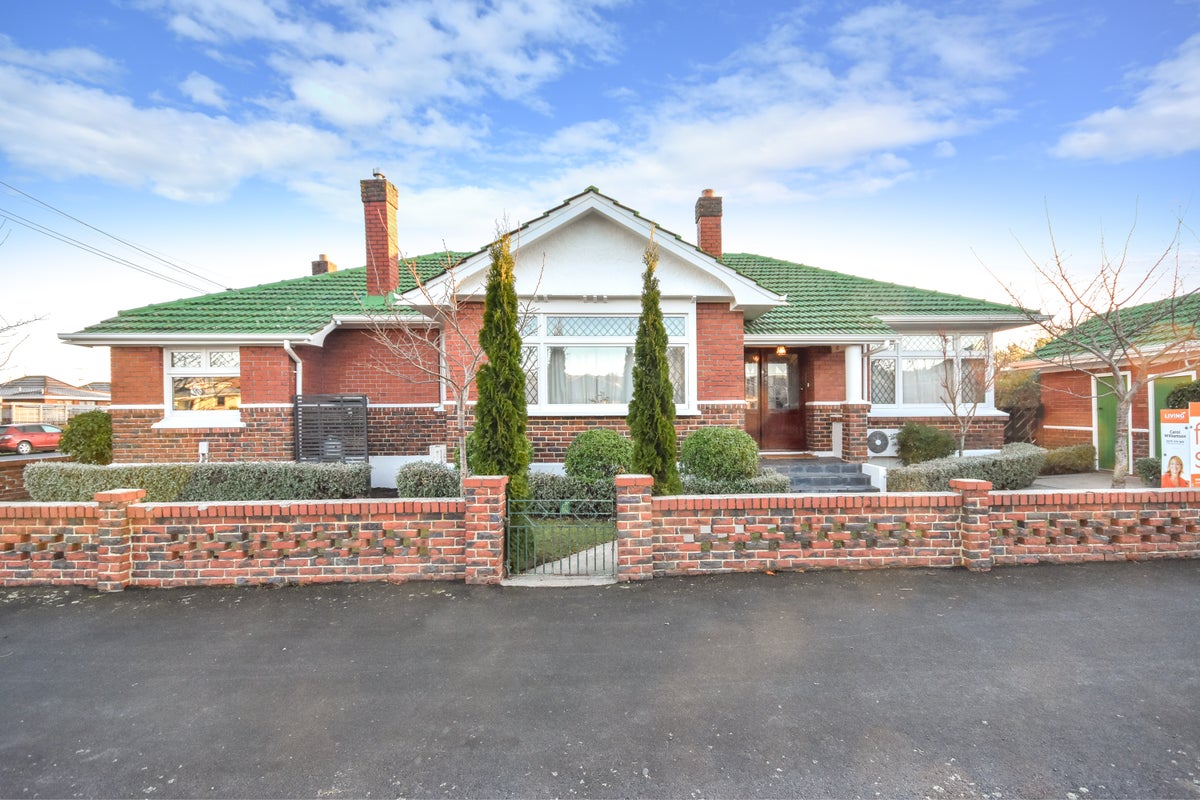 2 Ayr Street, Mosgiel, Mosgiel - Carousel 1