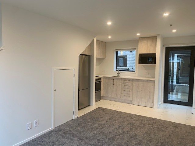 2/183 Cambridge Terrace, Fairfield, Lower Hutt - Carousel 2