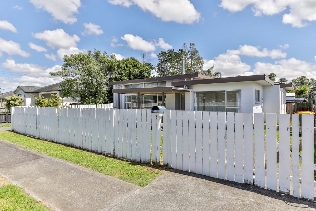 1/42 BERWYN Avenue, Takanini, Auckland - Carousel 17