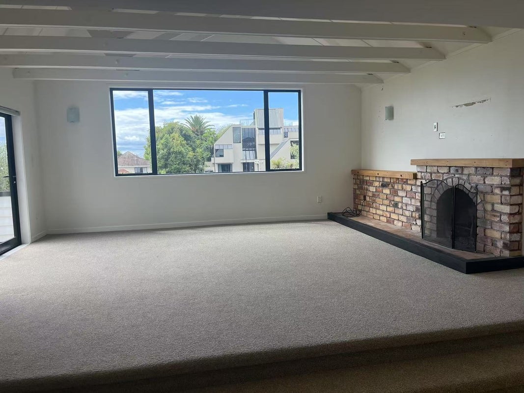 9 Malloy Place, Eastern Beach, Auckland - Carousel 6