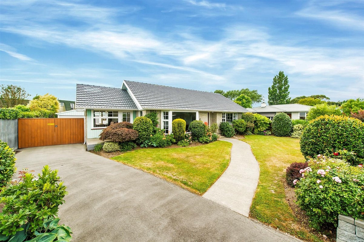 6 Birkenhead Street, Avonhead, Christchurch - Carousel 2
