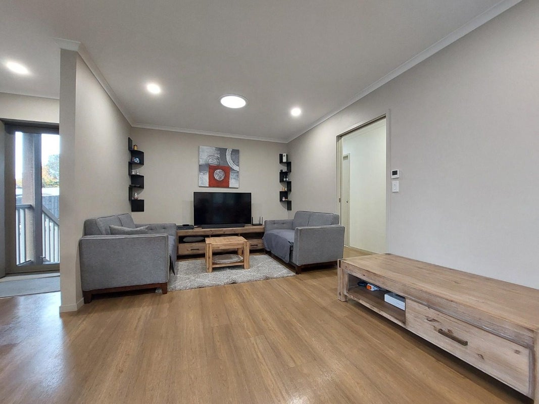 20A Dolbear Street, Titirangi, Auckland - Carousel 2