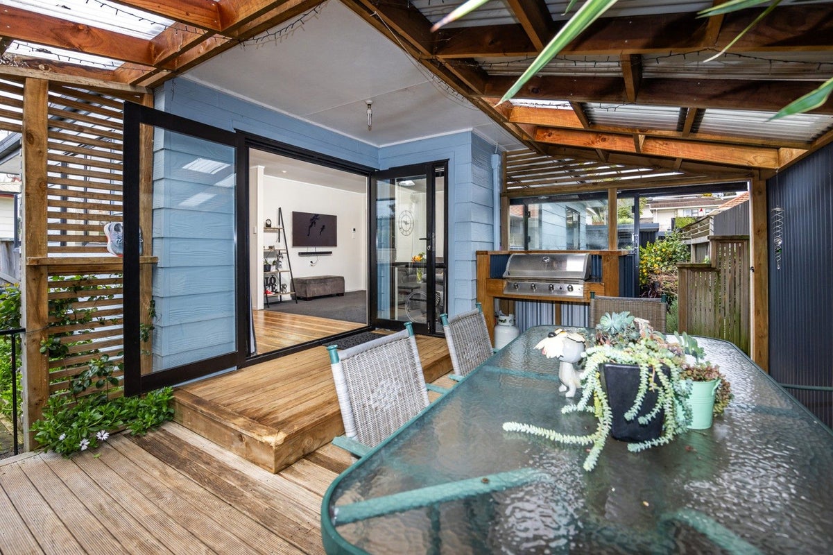 22C Ellicott Road, Nawton, Hamilton - Carousel 2